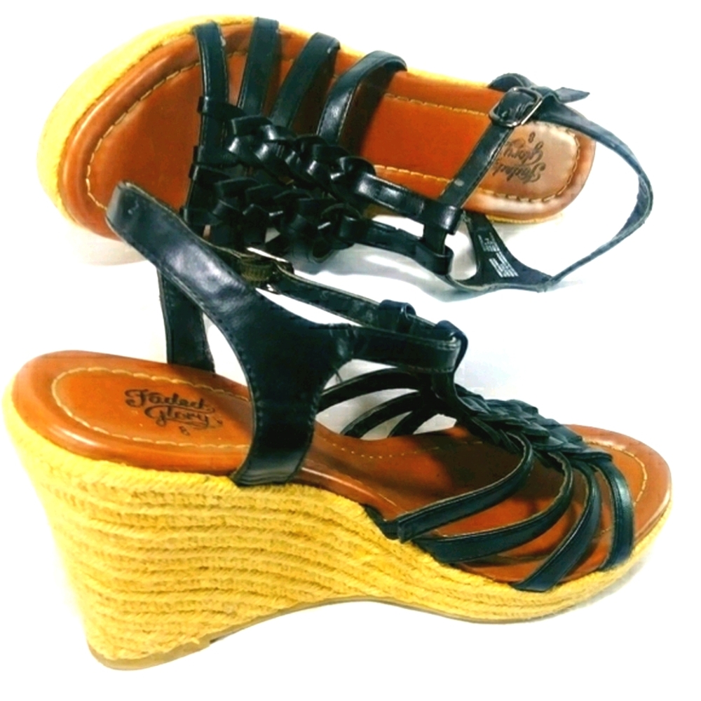 Strappy wedge sandals